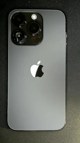 iPhone 14 Pro trasera — antes de reparación